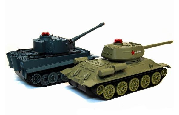 Танковый бой на радиоуправлении HuanQi 555 Tiger vs Т-34 HQ-555 фото